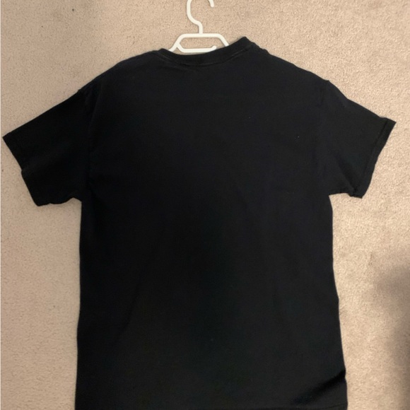 Black Men’s Medium Raptors t-shirt - Picture 2 of 3